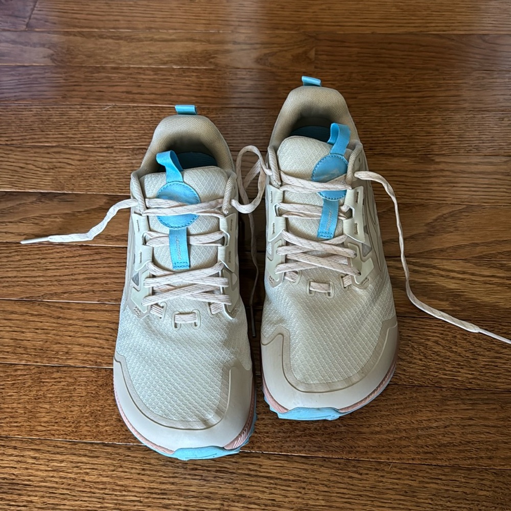 Altra Women's Lone Peak 7 Trail Running Shoes